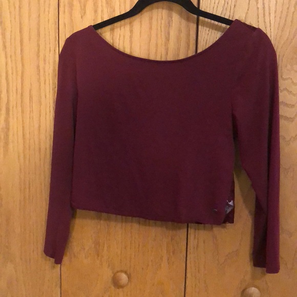 American Eagle Outfitter Women's Burgundy  Top - Picture 1 of 5